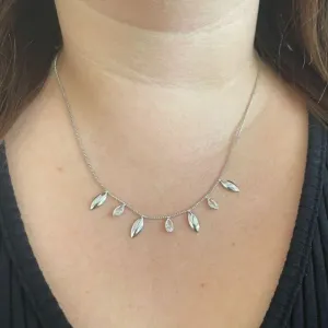 CHOKER FOLHAS E ZIRCÔNIAS NAVETES