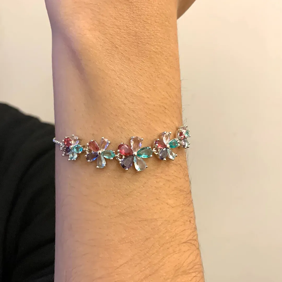 PULSEIRA REGULAGEM FLORES PÉTALAS EM GOTA